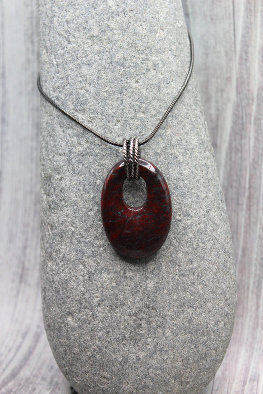 Quay Necklace