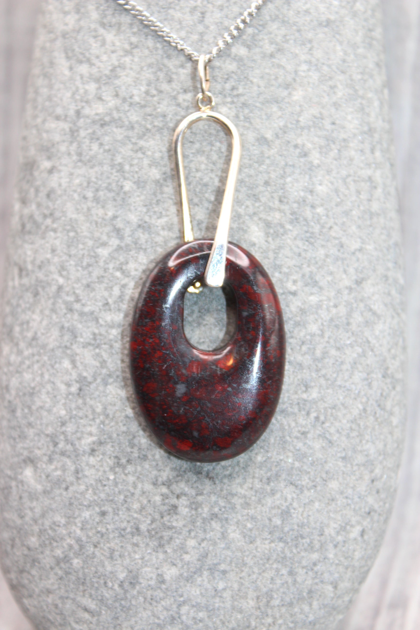 Quay Necklace