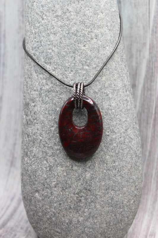 Quay Necklace