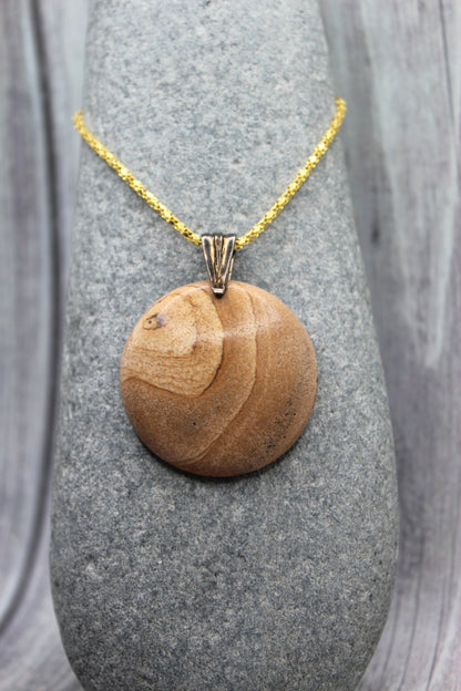 Vida Necklace